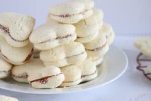 alfajores cookies on a plate