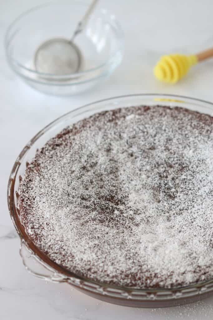 whole cake with powdered sugar