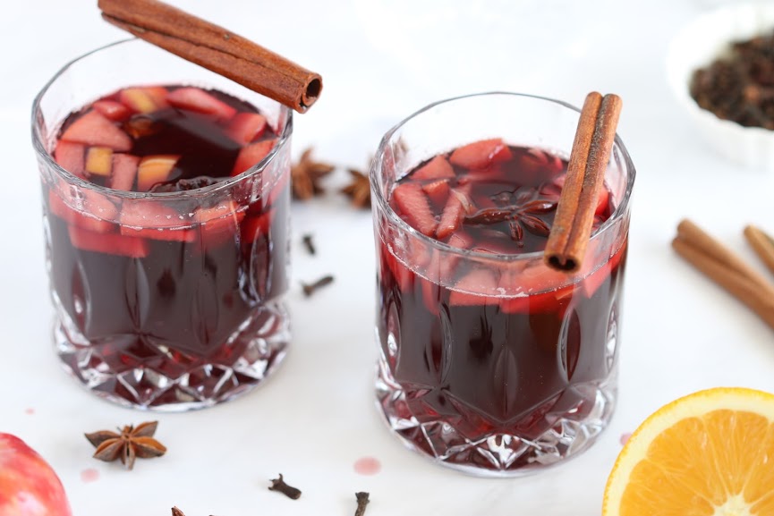 2 cups with fruits and red sangria 