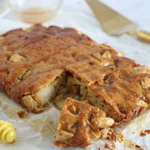 Parve Apple and Honey Cake
