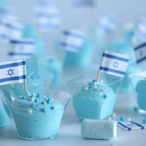 Marshmallow Mousse in small cups