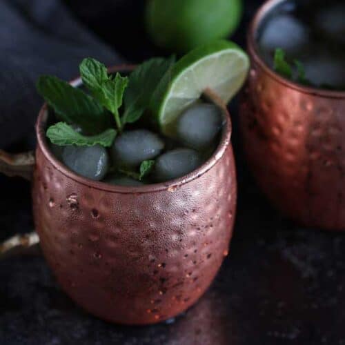 Moscow Mule in copper cups