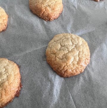 Passover almond butter cookies