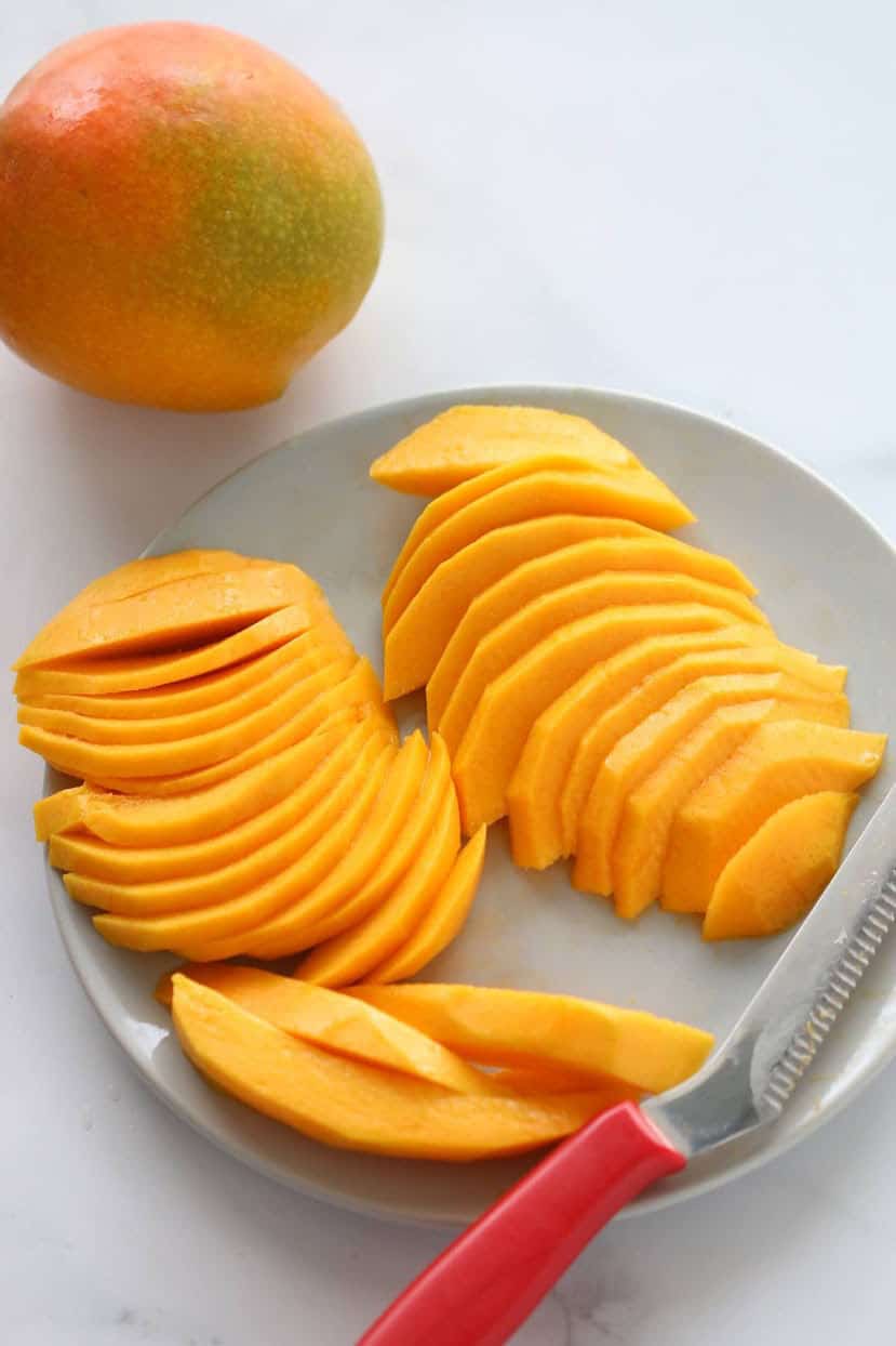 how to cut a mango to slices